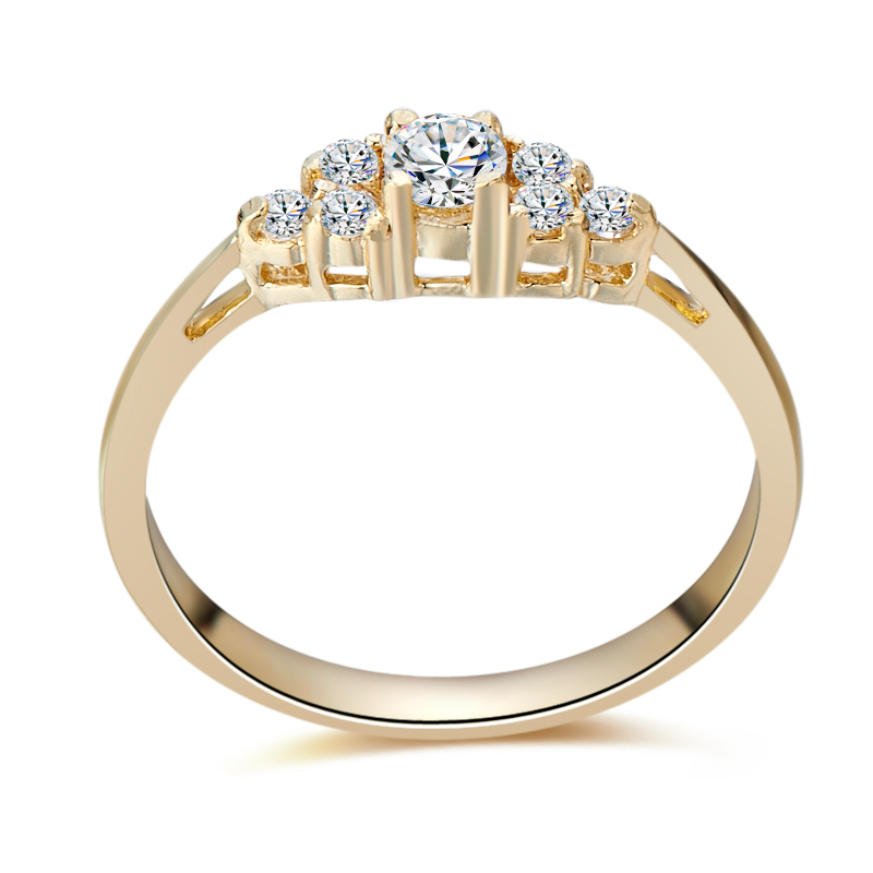 Złoty pierścionek zaręczynowy z diamentami 0,22ct - widok z boku