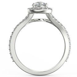 Pierścionek zaręczynowy z białego złota z diamentami o masie 0,92 ct - widok z boku